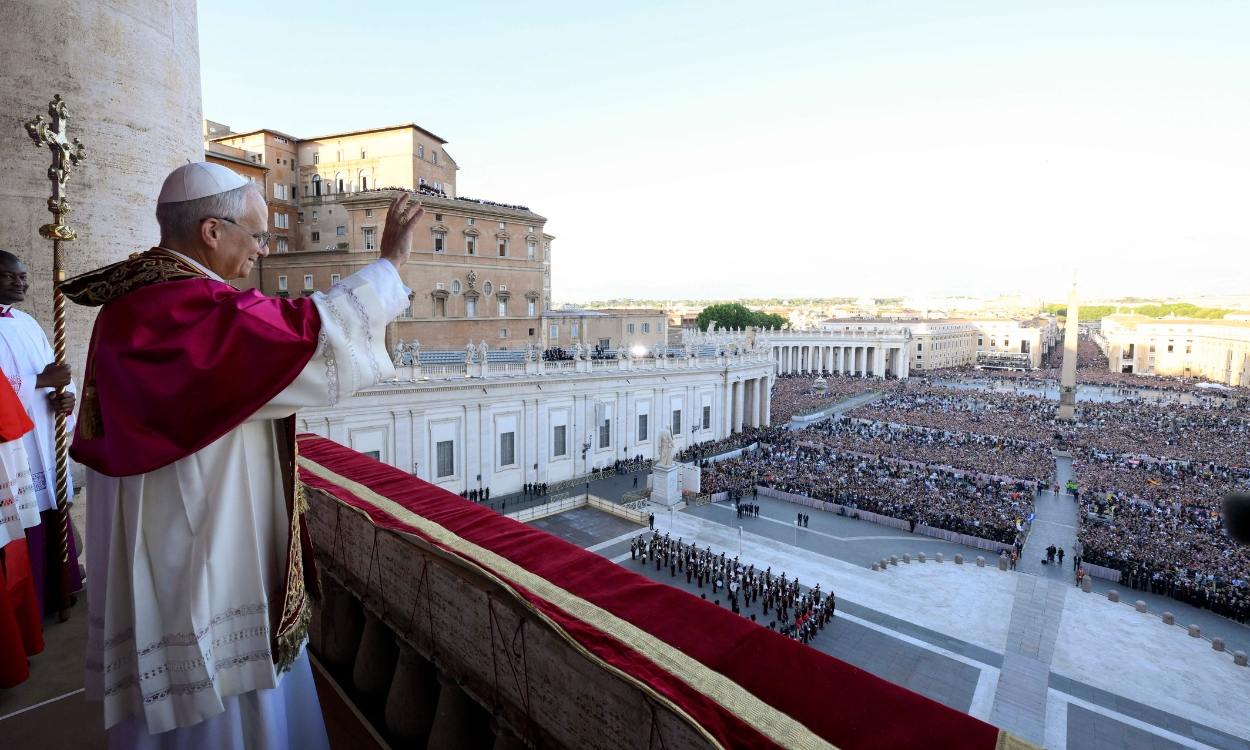 Pope Leo XIV urges global peace and unity in first address as first American Pontiff