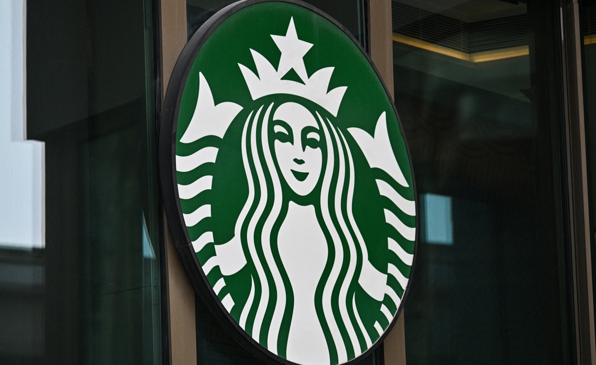 Starbucks: Over 1,000 employees strike over new dress code policy