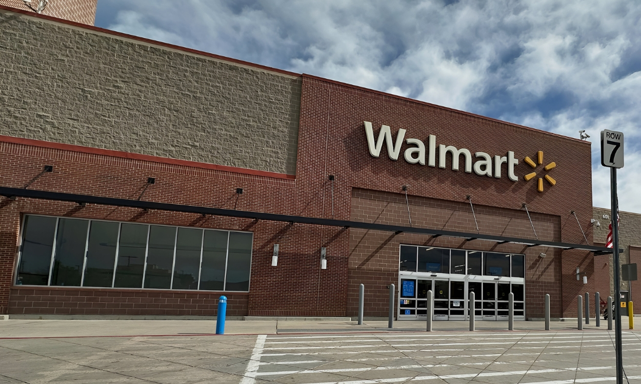 Walmart's New Cart Fee angers customers: What You need to know